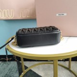 MiuMiu Matelasse 5BH118B 20x13x5,5cm