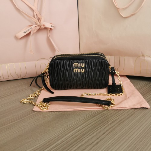 Borsa MiuMiu 5bp45 18x10x5cm