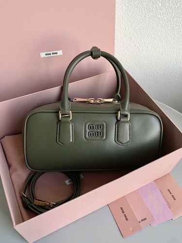 Borsa MiuMiu OOTD 27x12x9cm