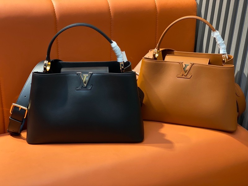 LV Capucines Souple M24607 38x23x16cm