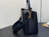 LV Capucines Souple M24607 38x23x16cm