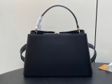 LV Capucines Souple M24607 38x23x16cm