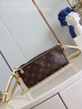 LV  M11303 - M11672  22,5 x 13 x 13 cm
