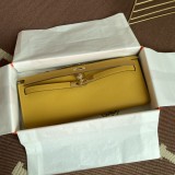 Kelly Cut Hermes 31 x 14 x 3 cm