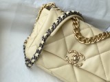CC AS1160 Flap 19 Bag 26x16x9cm