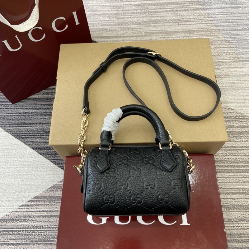 Super mini borsa a mano GG Emblem 815256  16.5x10x8cm