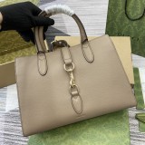 Borsa shopping misura media con chiusura a moschettone 806205 31x22x10cm