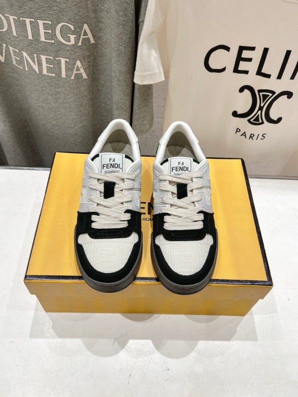 Scarpe Fendi