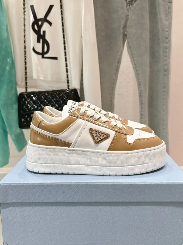 Scarpe Prada