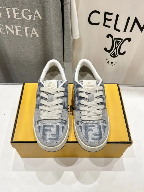 Scarpe Fendi