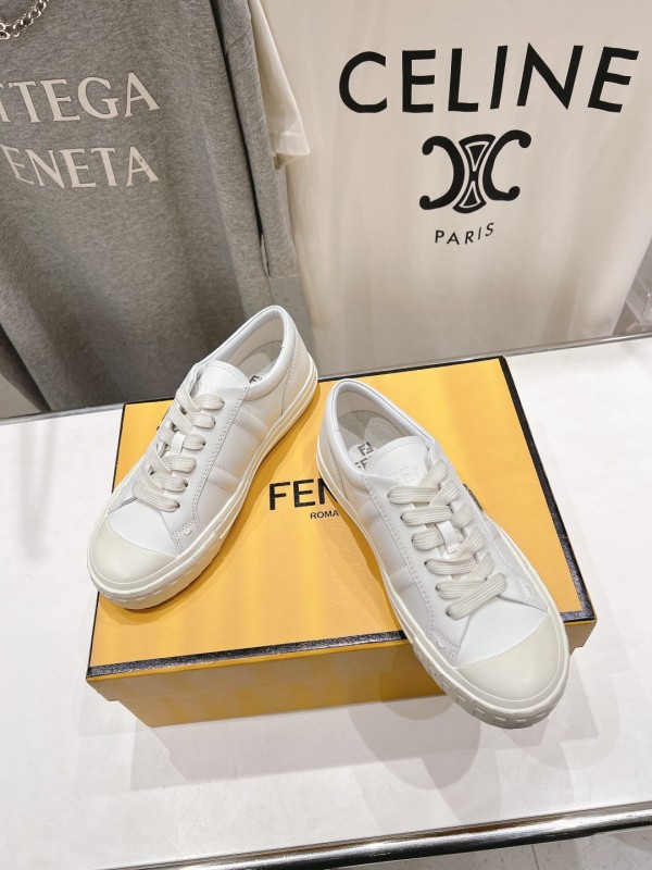 Scarpe Fendi