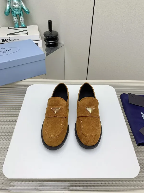 Scarpe Prada