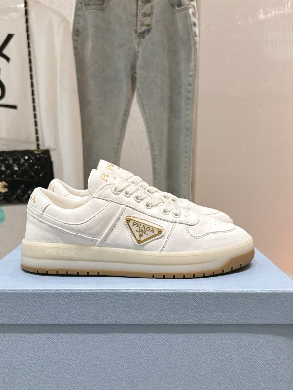 Scarpe Prada