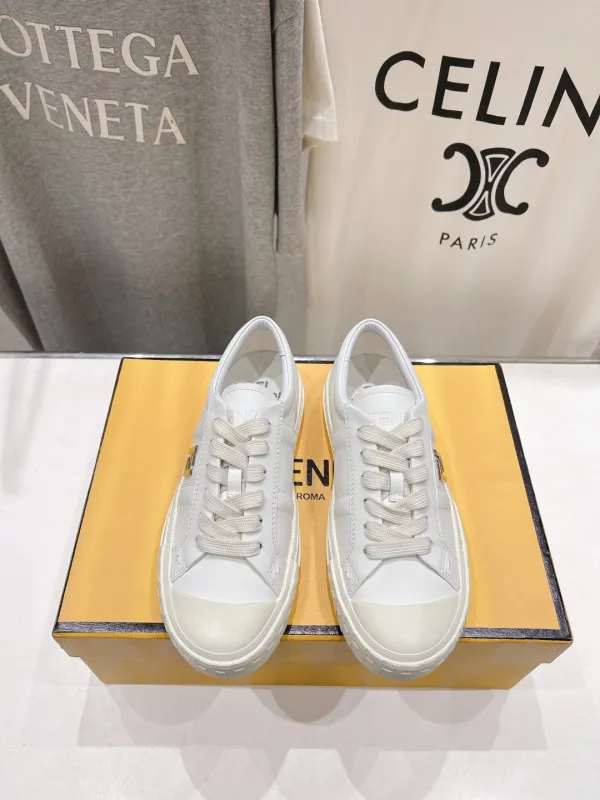 Scarpe Fendi
