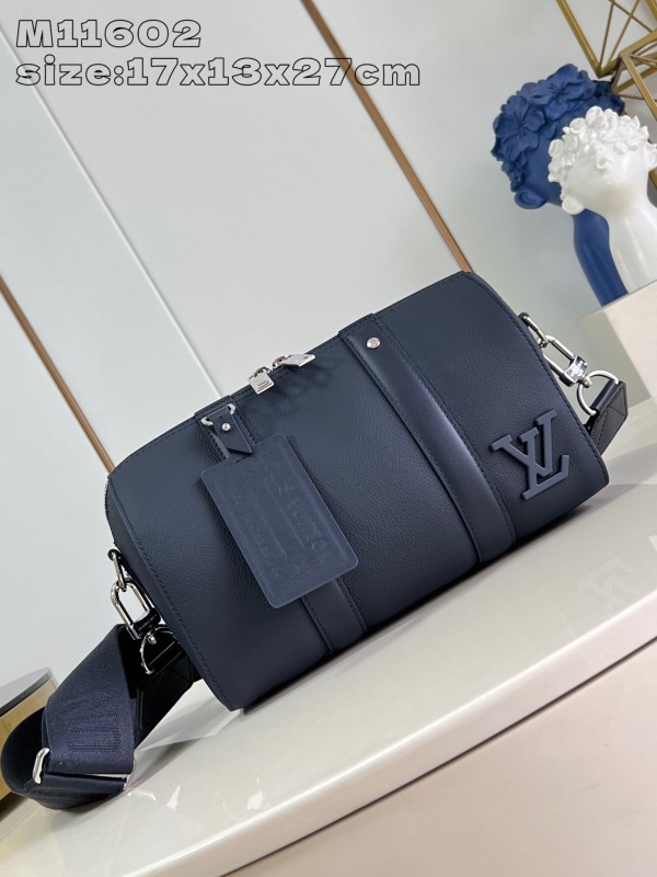 Keepall City M11602  17 x 13 x 27 cm