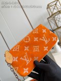 LV Speedy  M24430  40 x 26 x 23CM