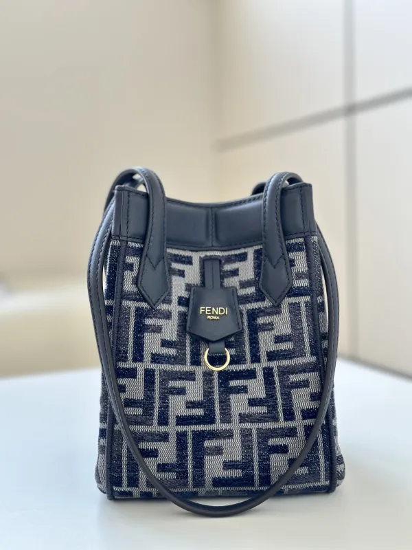 Borsa Fendi 8626BG 15X15X19cm