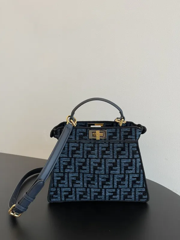 Borsa Fendi 27x21x11cm