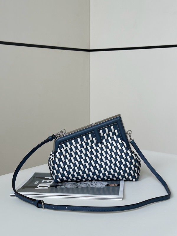 Borsa Fendi 80103 24X9X18cm