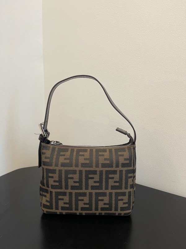 Borsa Fendi 19x14x8cm