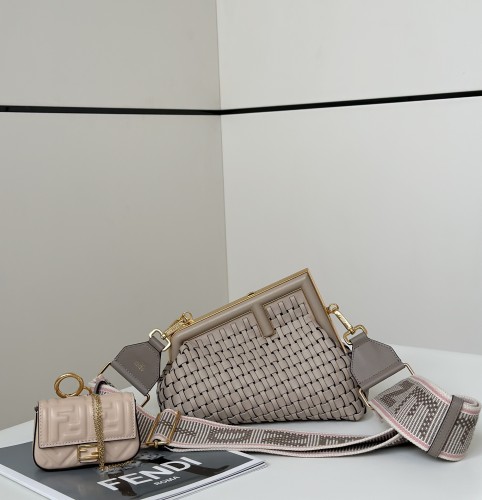 Borsa Fendi 80103 24X9X18cm