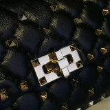 Borsa VLTN rock stud 20cm