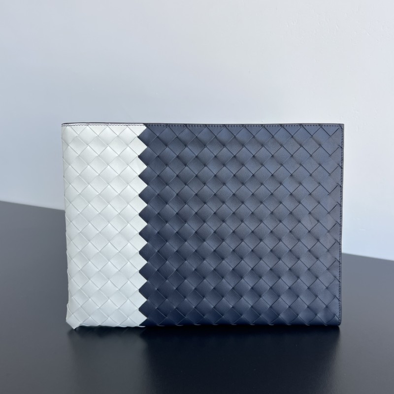 Pochette  B.Veneta  607479   33x24.5x2cm