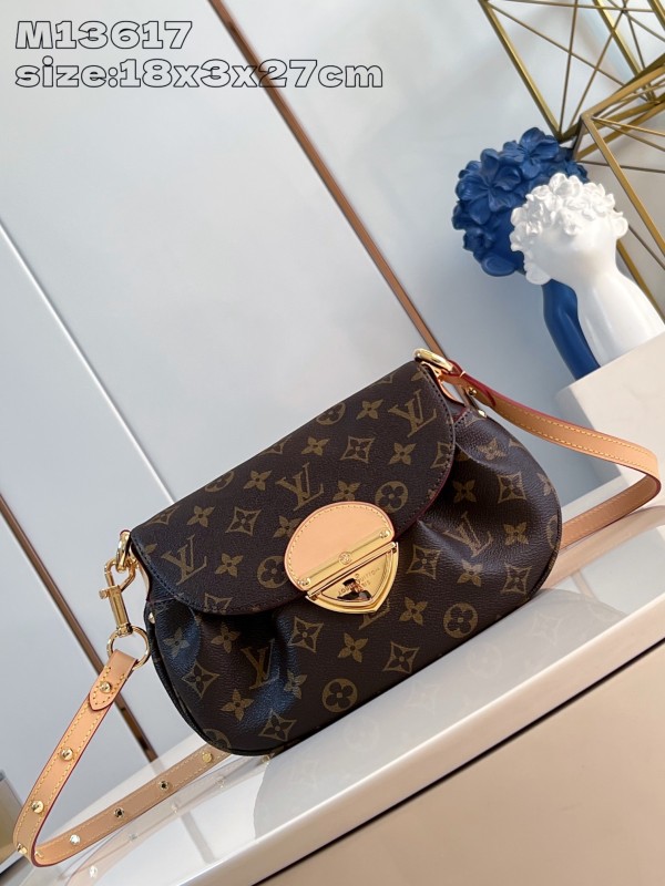 LV  M13617  Sunset Vibe 18 x 3 x 27cm