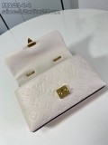 Nano Madeleine M12144 - M12445 12.5 x 6 x 21CM