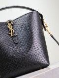   Le 37 piccola in pelle  749036  17x20x13cm 
