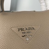Prada 1BC145 23x 21x 10cm