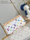Pochette LV M13404 22x13x4cm