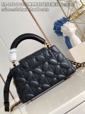 LV Capucines M48865 22x12x8cm