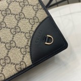 Mini borsa a spalla GG EMBLEM 820688 20x12.5x5cm