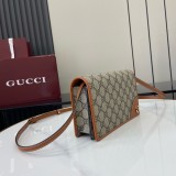 Mini borsa a spalla GG EMBLEM 820688 20x12.5x5cm