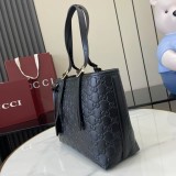 Borsa shopping GG Emblem 847456 25x20x10cm