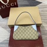 Borsa a spalla GG Emblem 820696 19-23x13x2cm