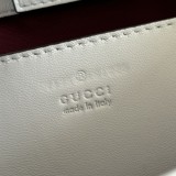 Borsa shopping Gucci Betty 847386  18x18x12.5cm
