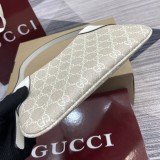 Borsa a spalla GG Emblem 820696 19-23x13x2cm