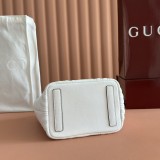 Borsa shopping Gucci Betty 847386  18x18x12.5cm