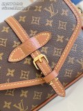 Pochette Solo M27096  15.7 x 11.6 x 4 cm