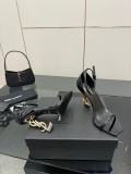 Sandali YSL in vernice nera e tacco dorato 