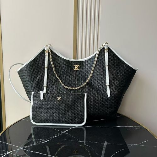 Pronta Consegna Hobo Chanel intrecciato effetto paglia abbinato a pelle bovina 30x33x13  (Punto più largo 43cm)