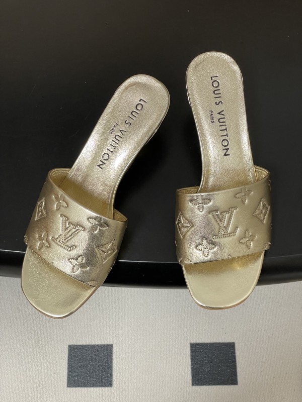 Scarpe LV  tacco 5,5 cm  35-41