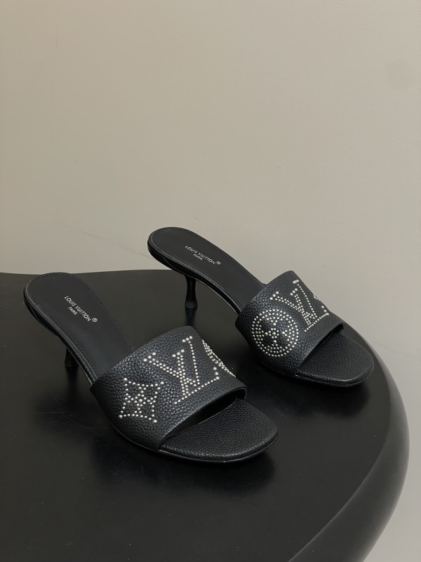 Scarpe LV  tacco 5,5 cm  35-41