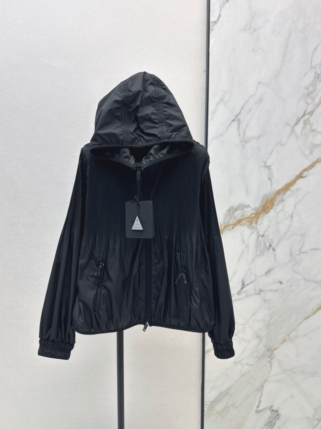 Vestiti Moncler 0310 taglia S/M/L