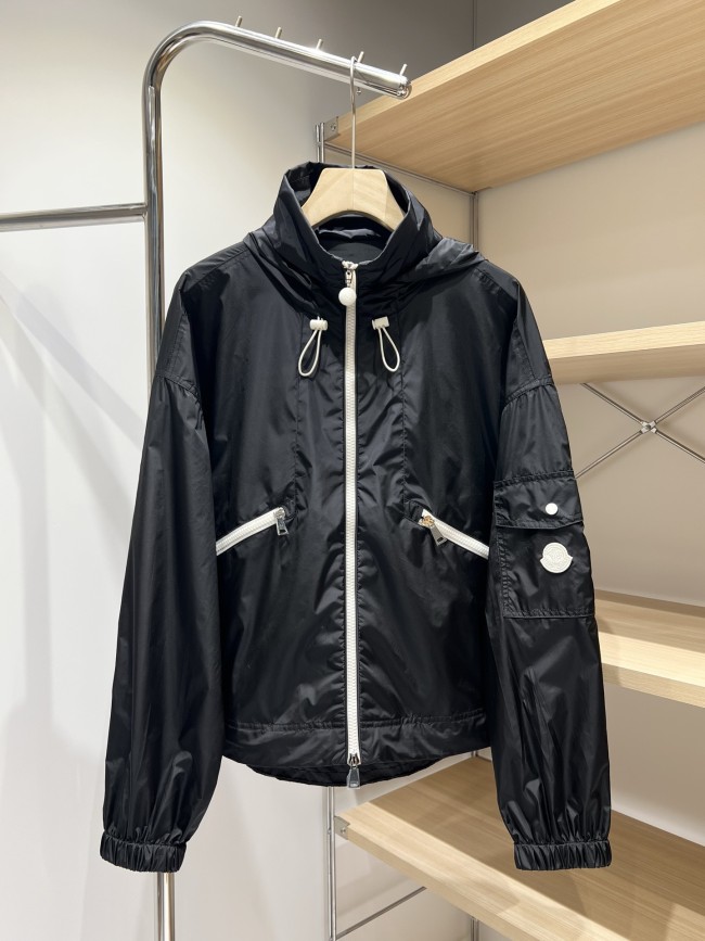 Vestiti Moncler 0320 taglia S/M/L