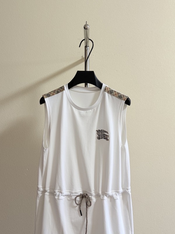 Vestiti Burberry 0250 S/M/L