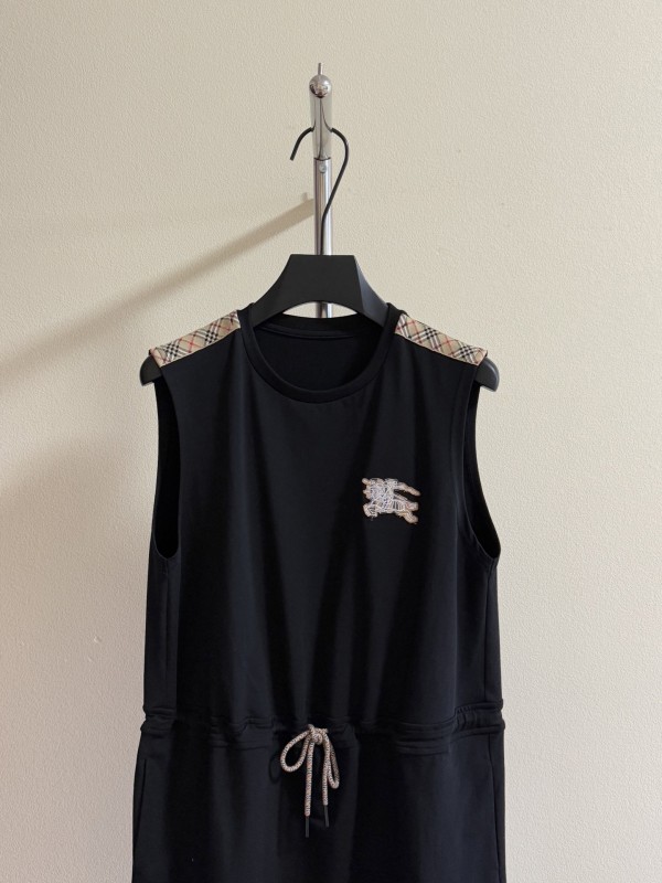 Vestiti Burberry 0250 S/M/L