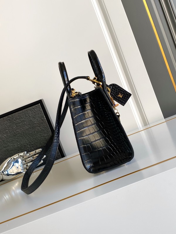 Borsa LV M95846 21x20x11 cm